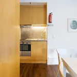 Host Wise - Modern Studios With Terrace - Walk Everywhere