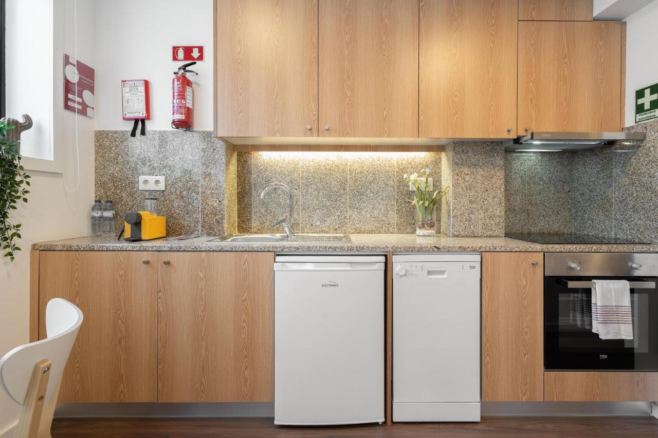 Host Wise - Modern With Terrace - Walk Everywhere Apartamento