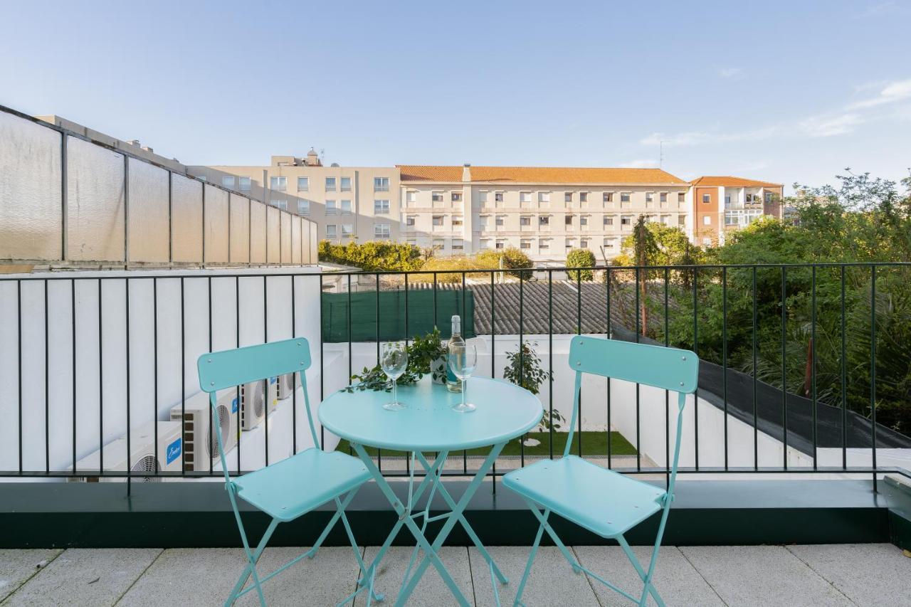 Host Wise - Modern With Terrace - Walk Everywhere * Porto